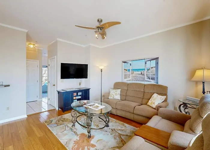 Townes Of Nantucket Unit 11